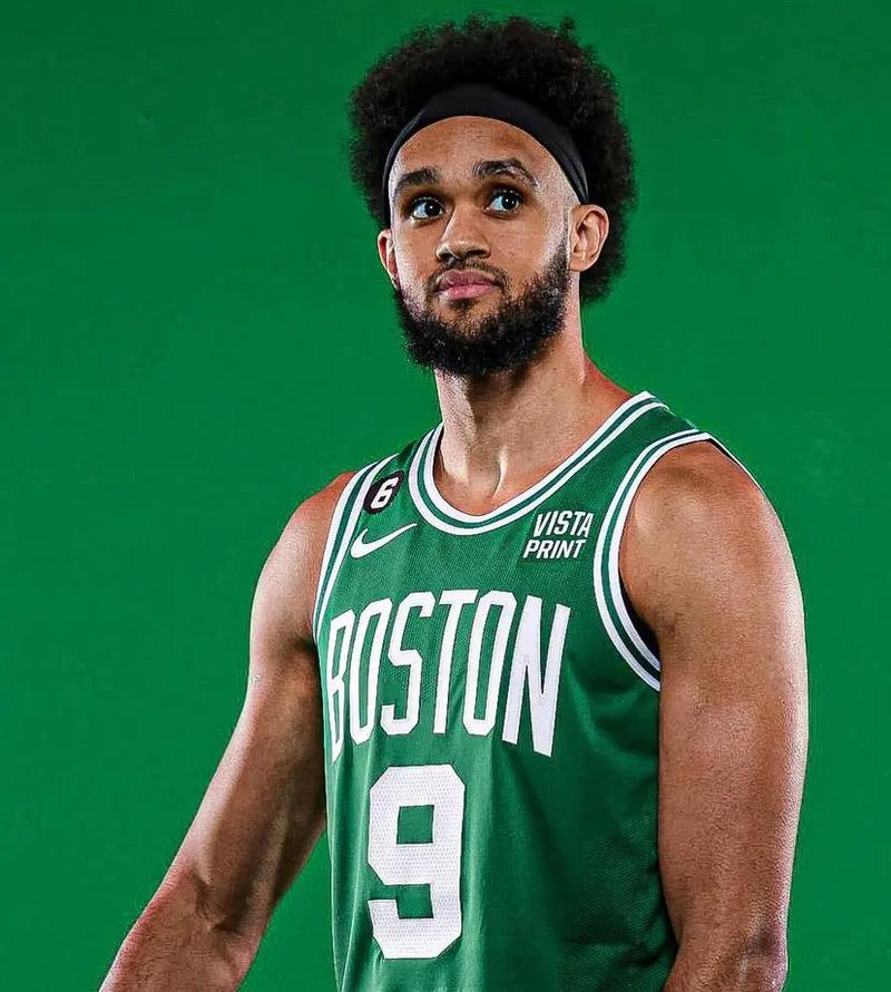 更衣室是执 更衣室是执